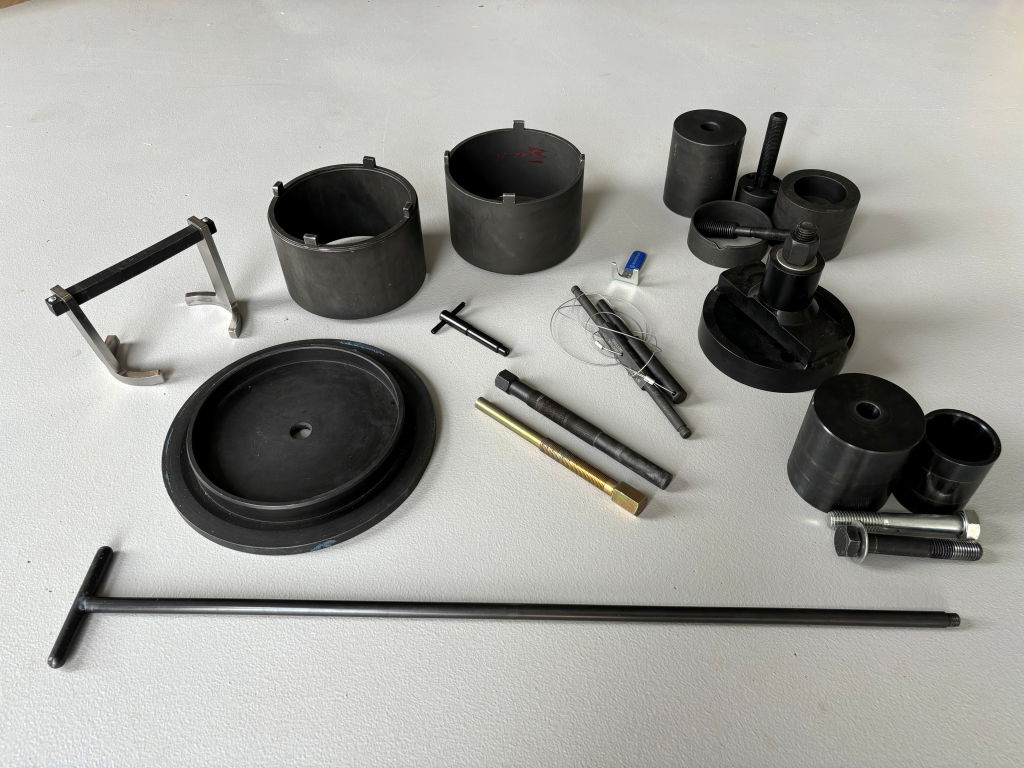 John Deere Tooling Equipment